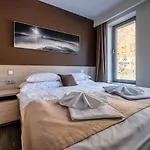 Pecr Well Aparthotel 4*