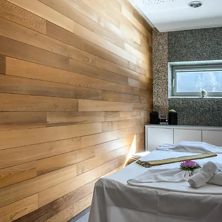 Aparthotel Pecr Well