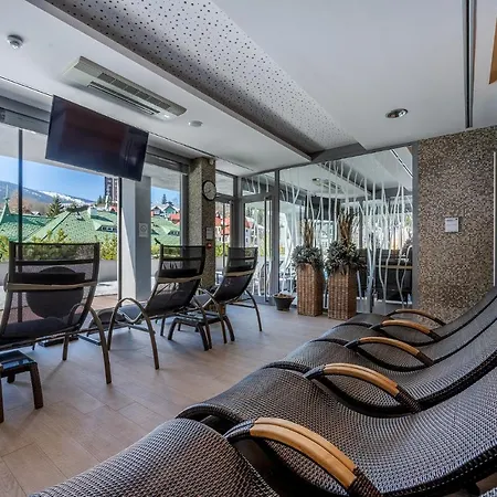 Hotel Pecr Well
