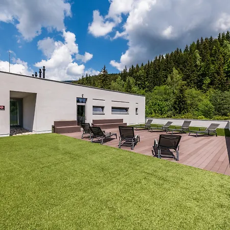 Apart-hotel Pecr Well 4*