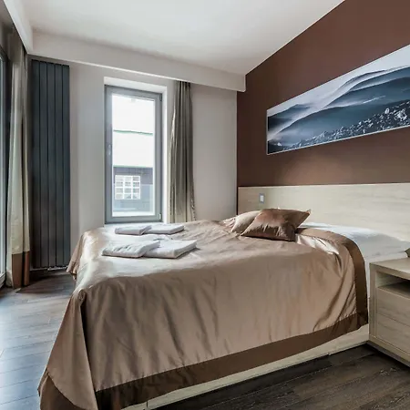 Pecr Well Hotel apartamentowy 4*