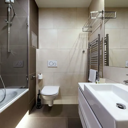 Pecr Well Hotel apartamentowy 4*