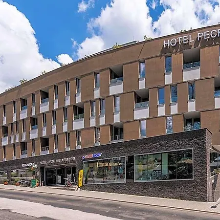 Pecr Well Aparthotel Pec pod Sněžkou