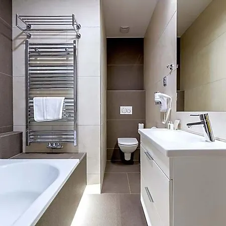 Aparthotel Pecr Well