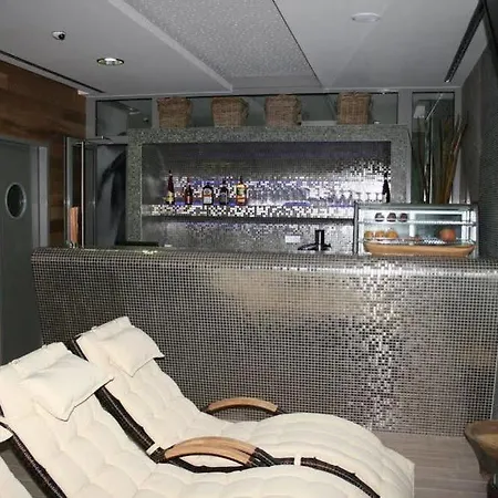 Aparthotel Hotel Pecr Well Pec pod Snezkou
